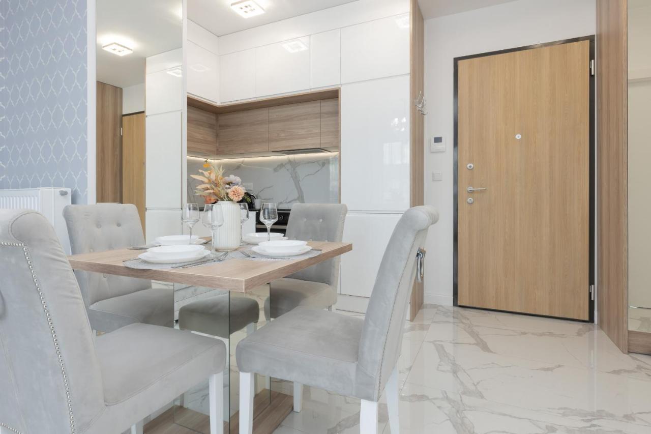 Cosy Apartment On Wola Goleszowska By Noclegi Renters Warsawa Bagian luar foto